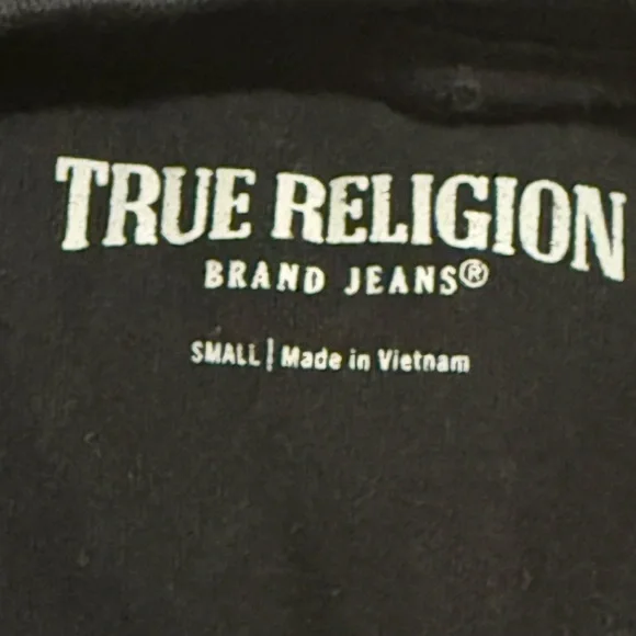 True Religion Men’s Black Camo Horseshoe Logo Graphic Tee – Size Small - Picture 3 of 4